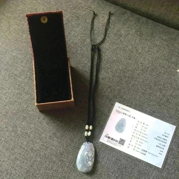 Natural Jade With Certification - Picture 6 of 8